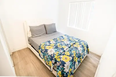 Gallery image of Hollywood/Koreatown 2 Bedroom with Parking in Los Angeles