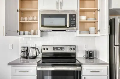 Gallery image of Encino 1br w wd pool gym nr Ventura Blvd LAX-947 in Los Angeles