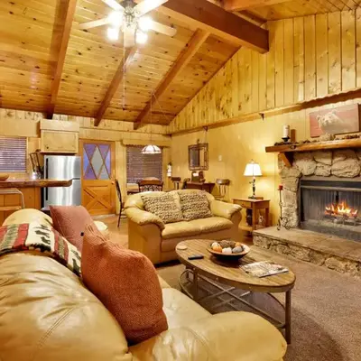 Pine Cone Cottage by Big Bear Vacations Adorable Walk To Lake Furnished Chalet