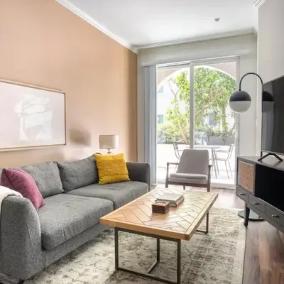 Playa Vista 1br w pool gym bbq nr 405 LAX-1056
