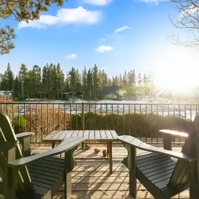 Blue Lagoon - Classic Lakefront Cabin with Pool Table!