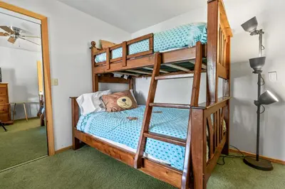 Gallery image of Cozy Fox Cabin - Stunning Big Bear property with Hot Tub, Foosball and Much more! in Big Bear Lake