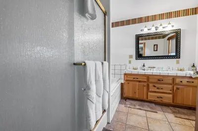 Gallery image of Cozy Fox Cabin - Stunning Big Bear property with Hot Tub, Foosball and Much more! in Big Bear Lake