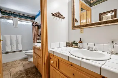 Gallery image of Cozy Fox Cabin - Stunning Big Bear property with Hot Tub, Foosball and Much more! in Big Bear Lake
