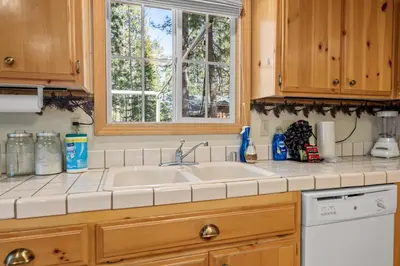 Gallery image of Cozy Fox Cabin - Stunning Big Bear property with Hot Tub, Foosball and Much more! in Big Bear Lake
