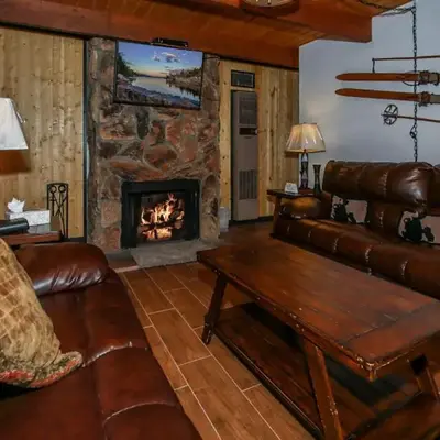 Bear 'n Tree - Cozy cabin near the Village