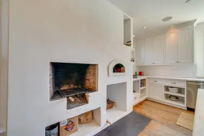 Gallery image of Gorgeous Carpinteria Home Pool, Spa, Fireplaces! in Carpinteria