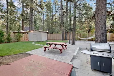 Gallery image of Beary Cozy Cabin- Hot Tub- Walk To Lake in Big Bear Lake