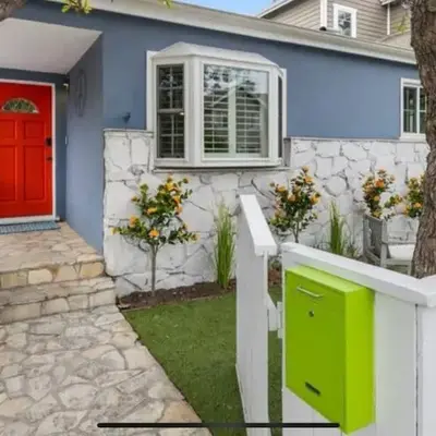 Chic Venice Beach Bungalow Steps from the Canals & Beach