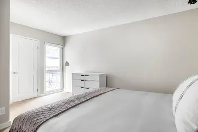 Gallery image of Redondo Beach 1BR w Pool Gym 1 block from beach LAX-437 in Redondo Beach
