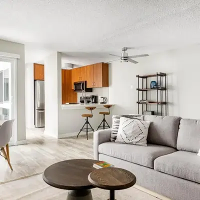 Redondo Beach 1BR w Pool Gym 1 block from beach LAX-437