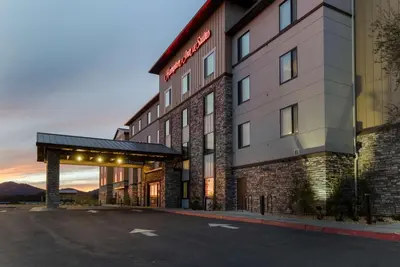 a rendering of the front of a hotel at Hampton Inn & Suites Porter Ranch Los Angeles in Deer Lake Highlands