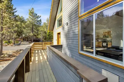 Gallery image of Tranquil Pine Mountain Retreat cabin in Pine Mountain Club