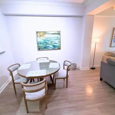 Luxury Apartment on Wilshire Corridor (L09)