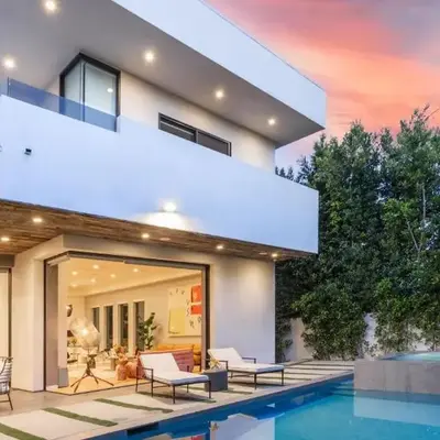 Luxe WeHo Villa Walk to Melrose Ave Pool Hot Tub North Vista by AvantStay