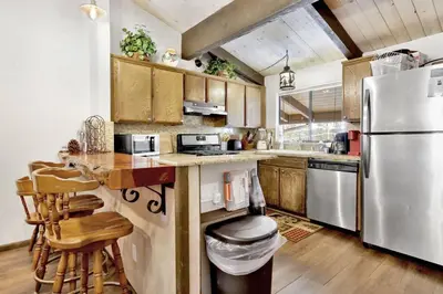 Gallery image of Smith Summit Chalet at Big Bear~ Base Camp Ski Condo~ in Big Bear Lake