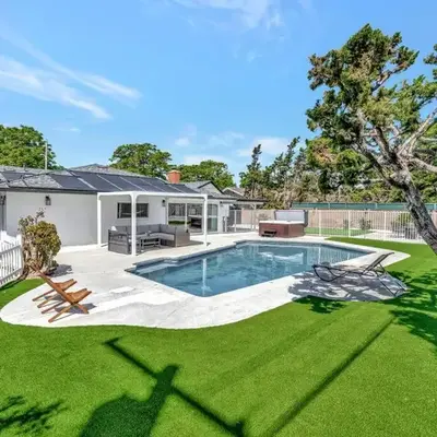 New cheerful villa