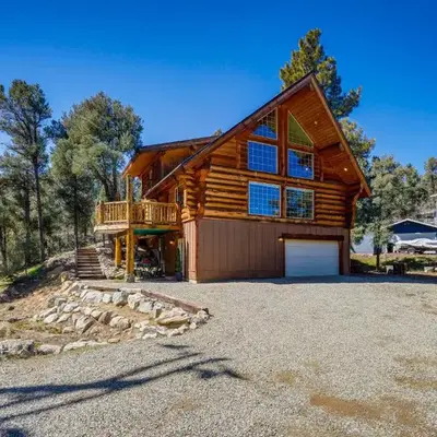 Pinon Pines Vacation Rental Hike