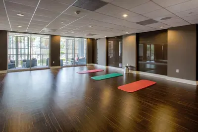 Gallery image of Marina del Rey 2BR w Pool Gym nr beach LAX-637 in Los Angeles