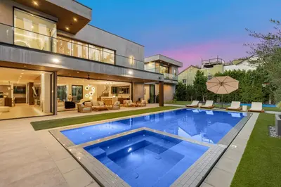 a swimming pool in the backyard of a house at Levitt Lane in Los Angeles