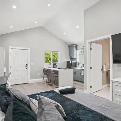 New Modern Cozy Guest House