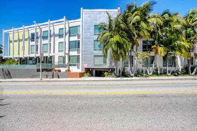 Gallery image of Blueground Mid-Wilshire pool nr food shops LAX-1210 in Los Angeles