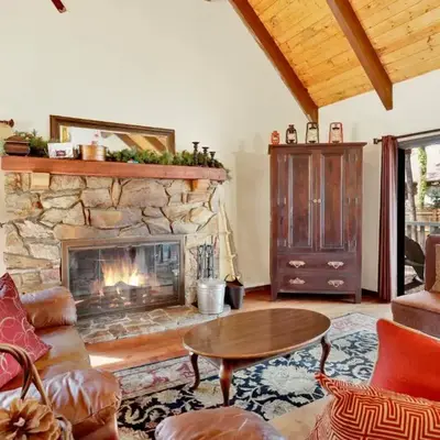 All season alpine retreat #1184