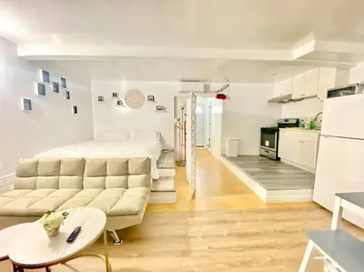 Gallery image of Studio Modern Black and White in Rosemead