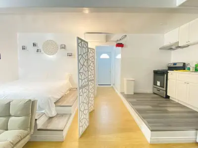 Gallery image of Studio Modern Black and White in Rosemead