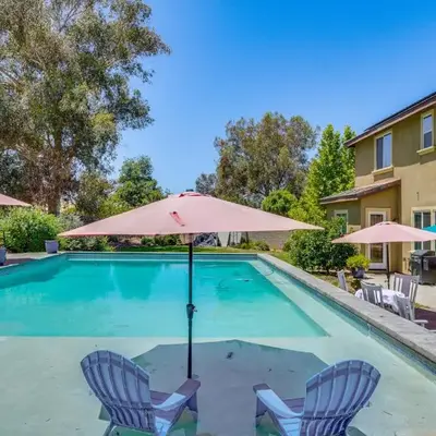 Rio Bravo Country Club Home in Bakersfield with Pool