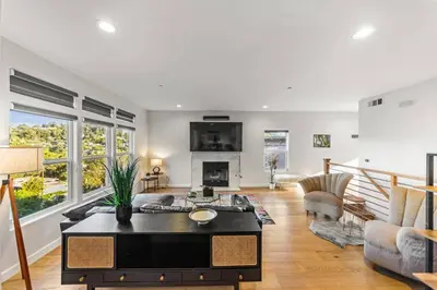 Gallery image of Luxurious 4BR in prime LA location with great view in Los Angeles