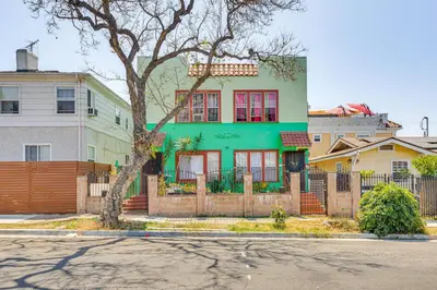 Gallery image of 2 Mi to Dtwn! Pet-Friendly Los Angeles Duplex in Los Angeles