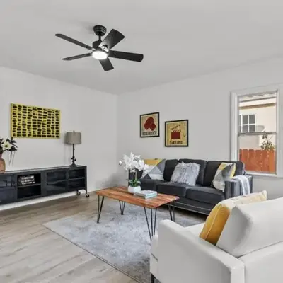 Modern 2-Bedroom in Santa Moinca Area Close to UCLA