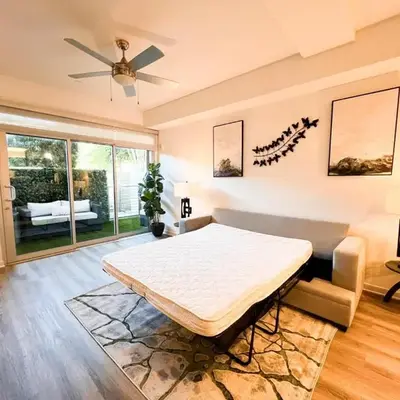 Luxury Open BD w Pool
