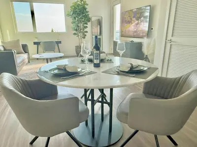 Gallery image of Penthouse with Views in Hollywood - One Bedroom w Parking in Los Angeles