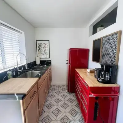 Great Private Studio in Noho