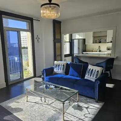 Luxe Suite Convention Center Partial Ocean View with Free Parking