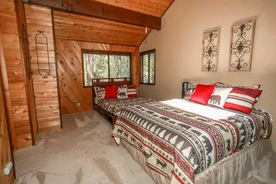 a bedroom with two beds in a room at Summit Lodge 1 in Big Bear Lake