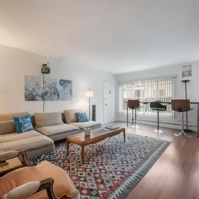 Sawtelle Serenity- Modern Comfort