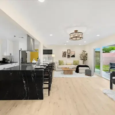 Luxurious Newly Remodeled 4 Bedroom Home with Large Backyard near Disneyland