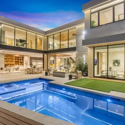 Hutton Modern