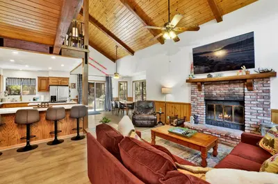 Gallery image of Relaxing Four Bears Cabin in Big Bear Lake in Big Bear Lake
