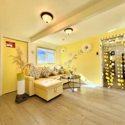 Lemon Studio with Mountain view