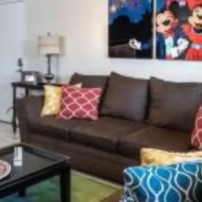 Magicway Villas Mini's Poolside and Spa - Across Disneyland