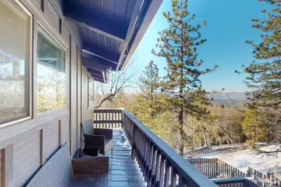 a balcony with a view of the mountains at Arosa Pines in Crestline