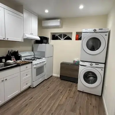 2B2B quiet comfy home