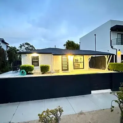 Modern Studio Stylish &Cozy Ieft Unit