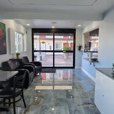 Hotel Avenida - Victorville