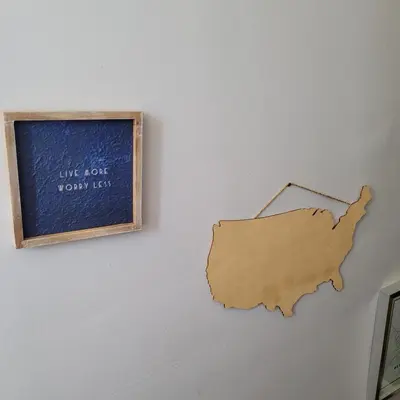 a map of the united states hanging on a wall at LA Getaway Oasis in Los Angeles