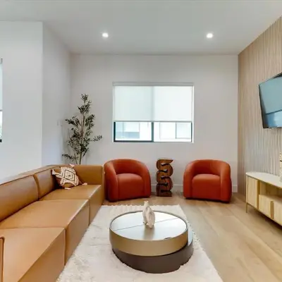 Modern Luxe Retreat Six-Bedroom